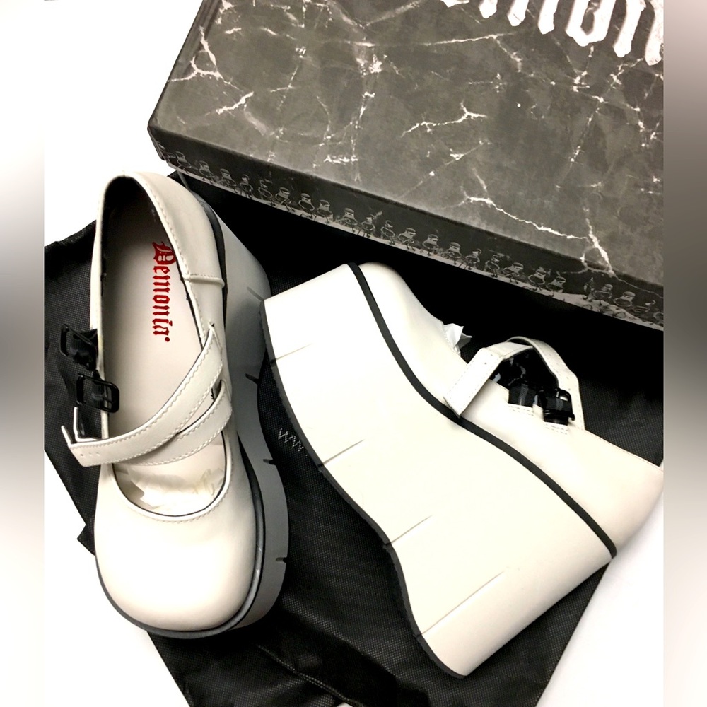 Demonia Chunky Platform MaryJane Faux Leather Shoes 6 White Black Y2K Gothic